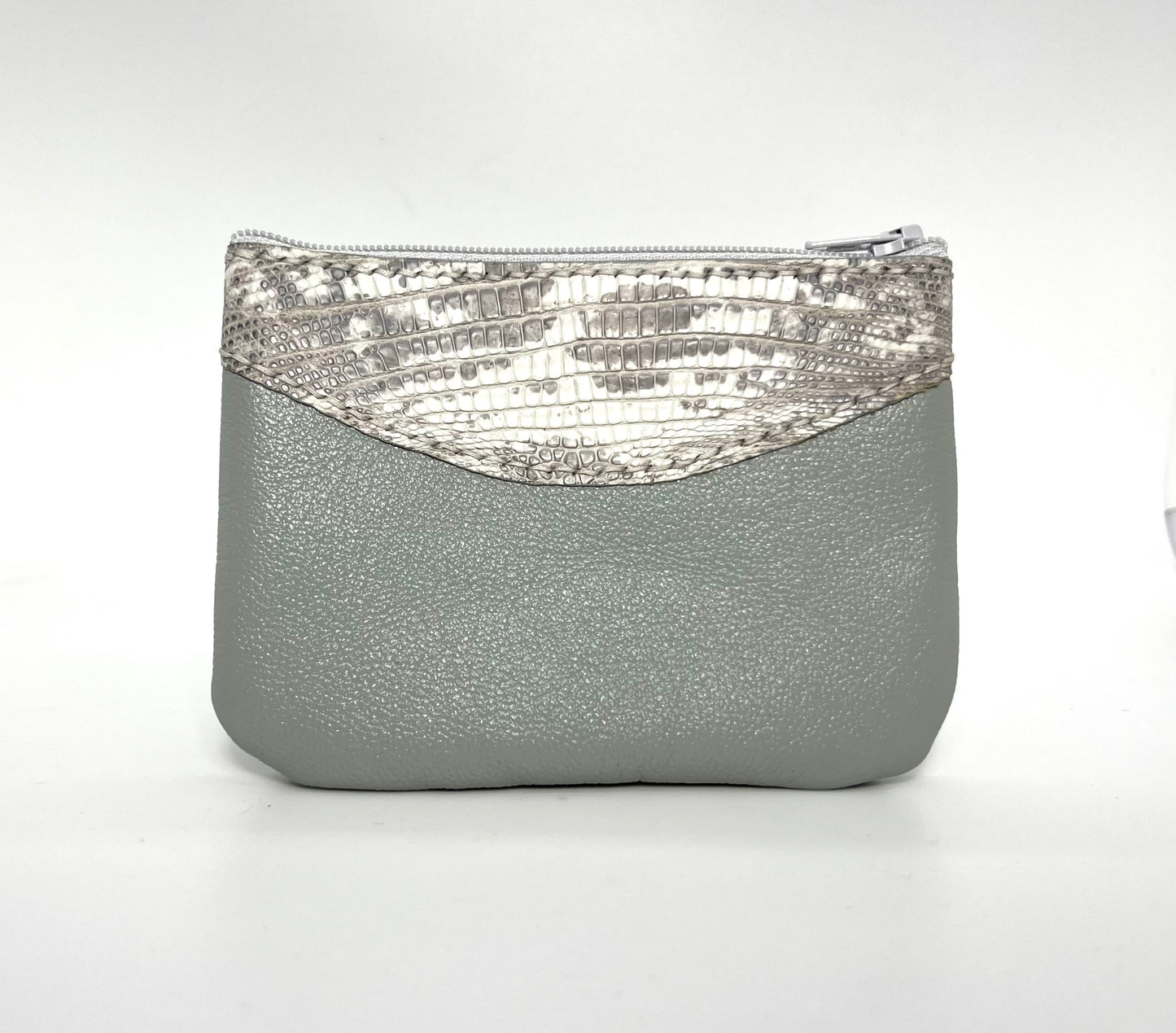 Small zipper pouch